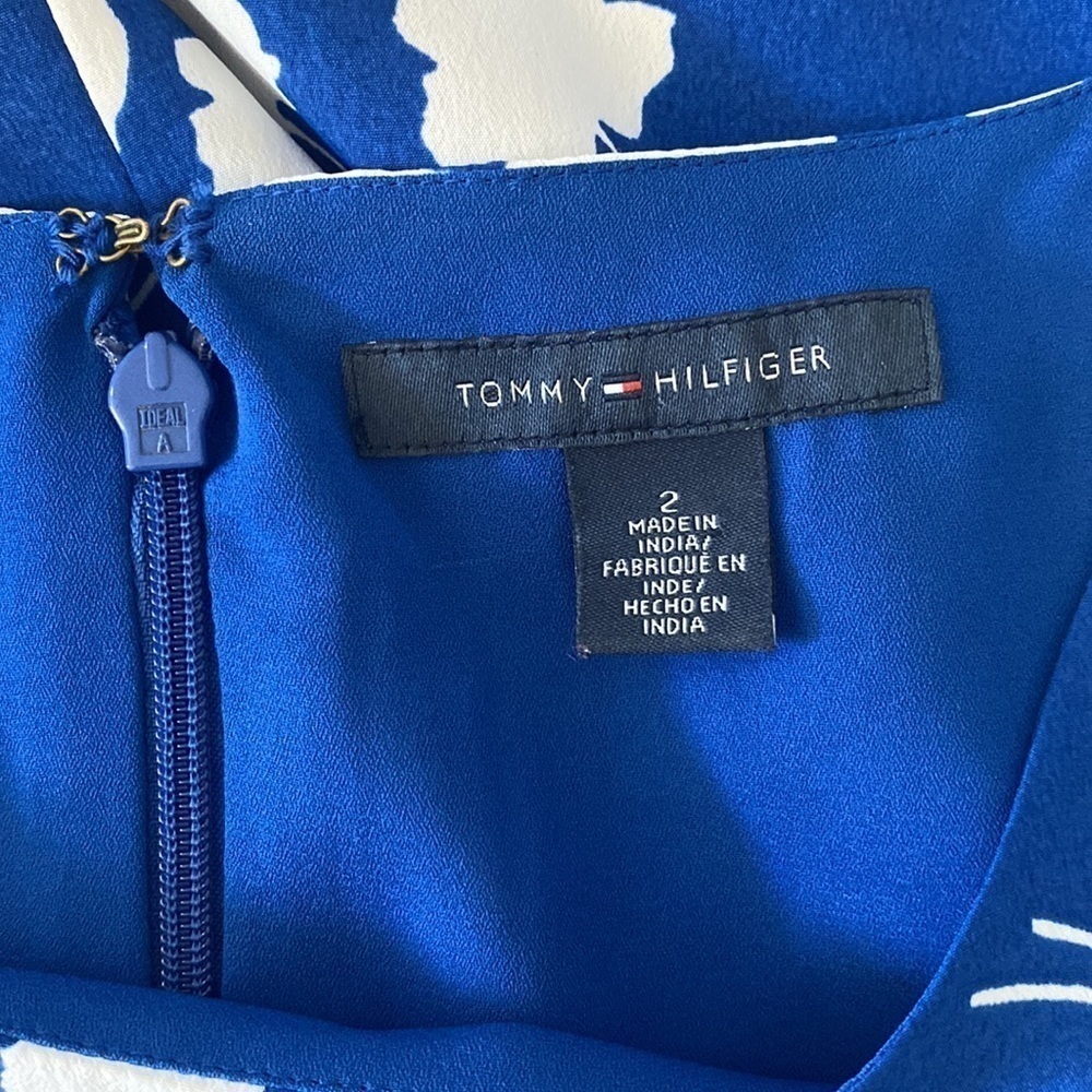 Tommy Hilfiger Floral Flutter Sleeve Mini Dress - Picture 5 of 7